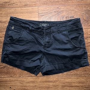 Guess Black 3 inch Shorts with Button, Hooks, and Functional Pockets Size 10